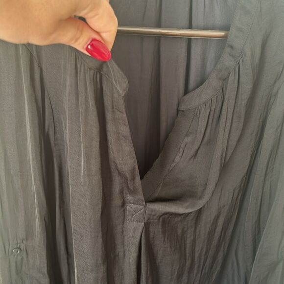 Vera Wang Blouse - Picture 5 of 8